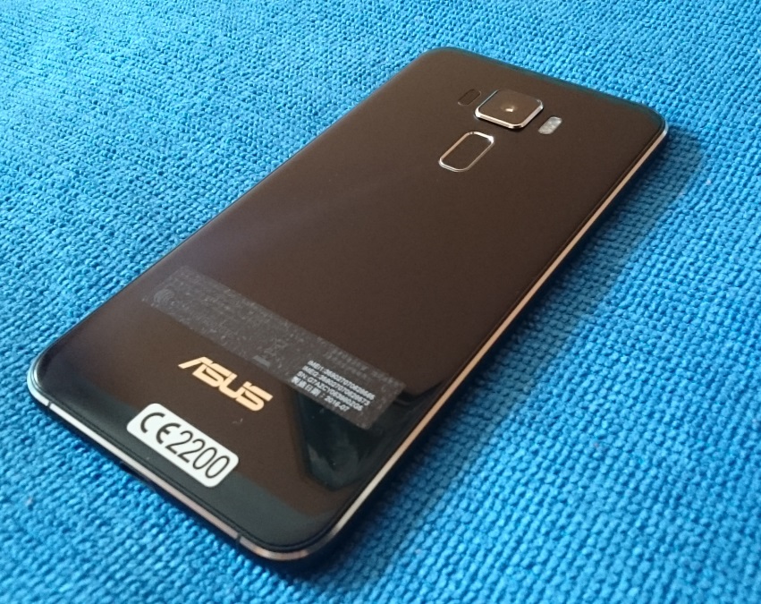 Asus ZenFone 4 vises med 6 GB RAM og 5,7-tommers skjerm