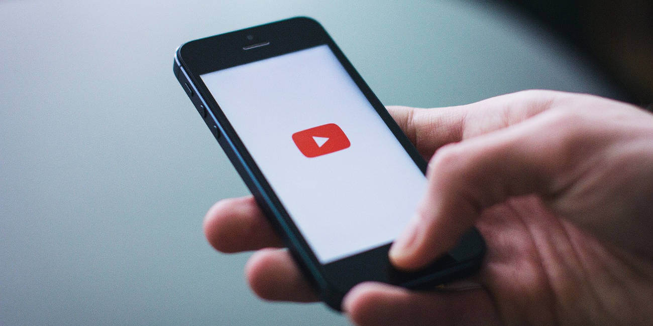 Cómo reproducir vídeos de YouTube con la pantalla apagada en Android