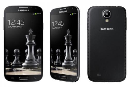 Bilde - Samsung Galaxy S4 og S4 Mini vil ha et fuskepels pÃ¥ baksiden
